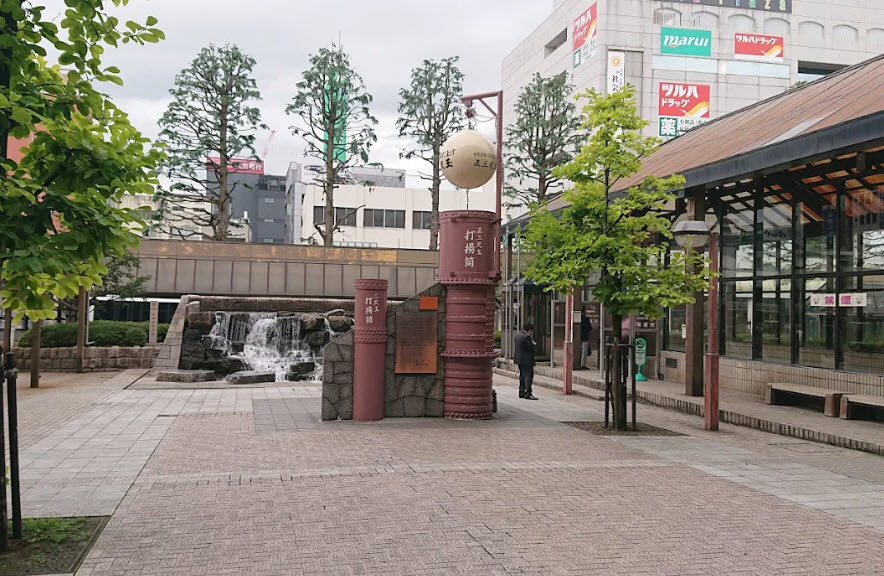 Nagaokajō Honmaru-ato monument, Japan